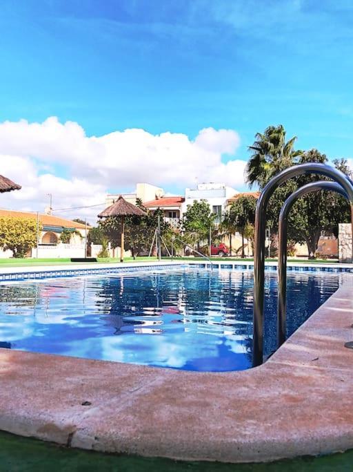 Cozy Bungalow In Urb La Marina With Shared Pool San Fulgencio Extérieur photo